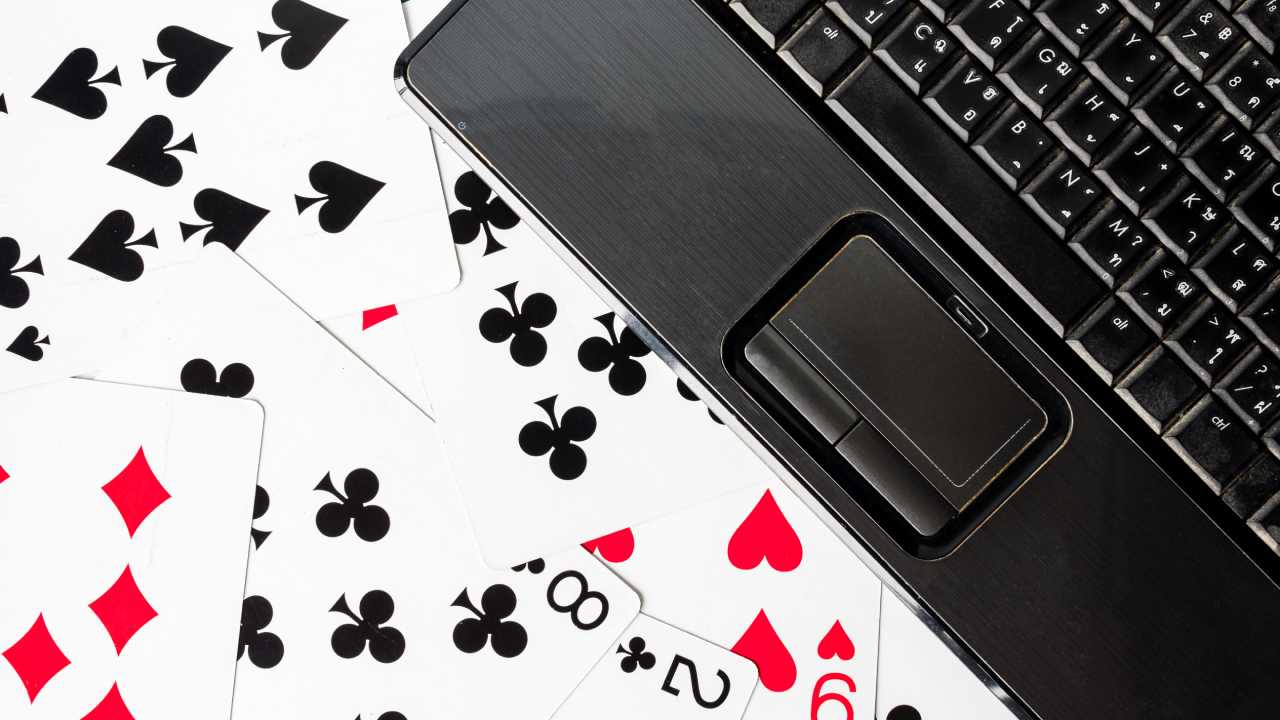 How to Devise the Right Online Blackjack Strategy